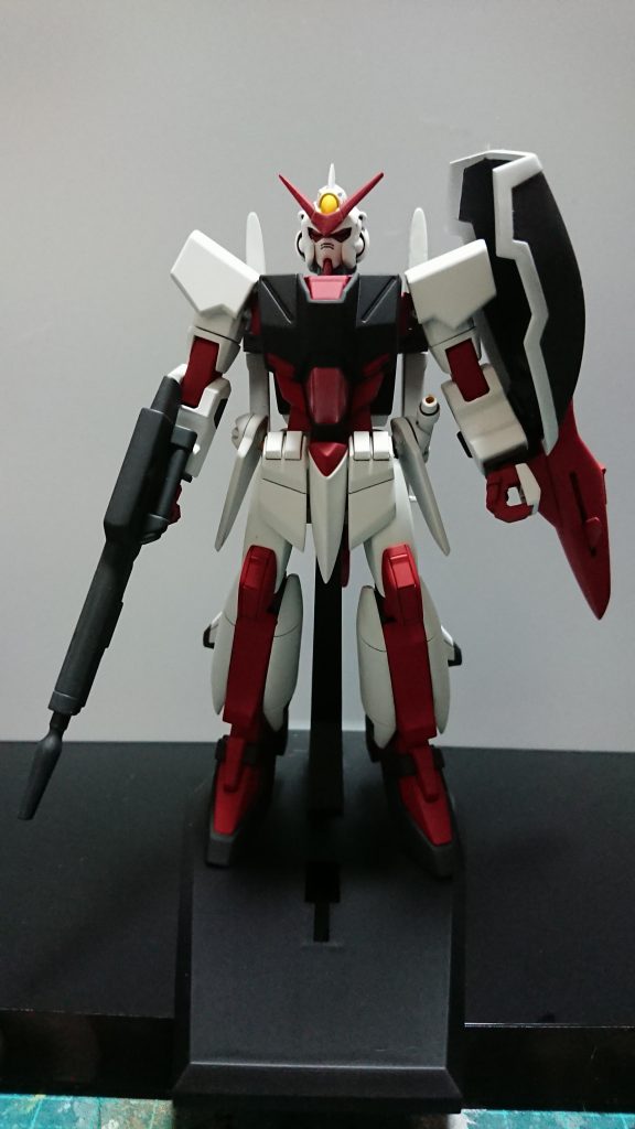 ムラサメエースパイロット専用機
通常のムラサメと違いリミッターが解除されている