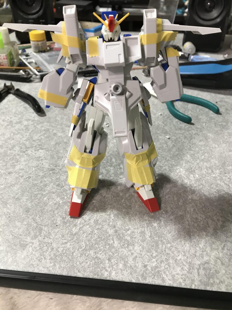 製作開始時意外と旧キットの部品がZ Zガンダムを簡単に装着できるので、サクサク進んで楽しかったです。 