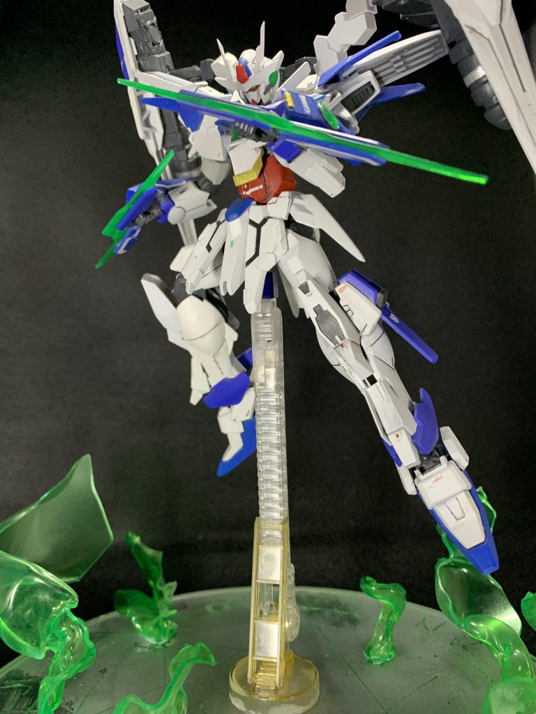 バインダーのウィングは最後の手段であるダガーとして使えます