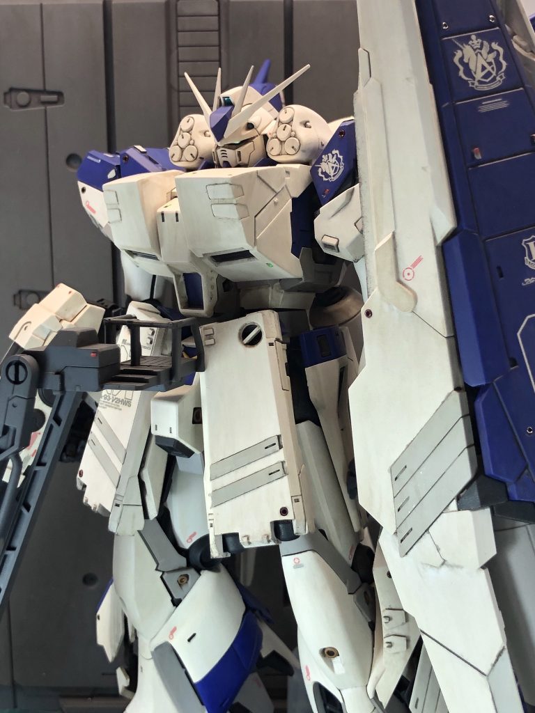 MG Hi-νガンダム–4枚目/制作者：かりんとう