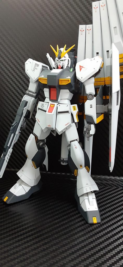 少しだけ、スジ彫りを追加しています。