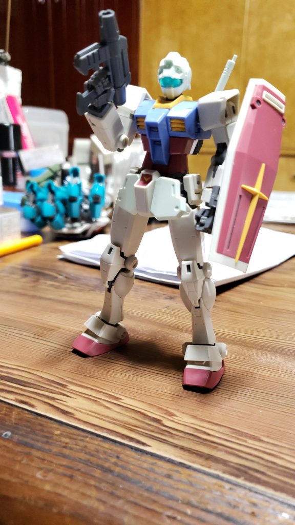 改造開始時
取り敢えず頭部とフロントアーマーだけ変更
これだけでもかなりそれっぽい(笑)