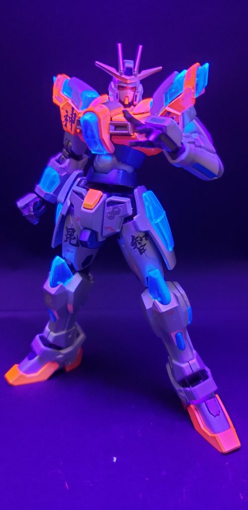 HG トライバーニングガンダム–4枚目/制作者:鈴木 克海