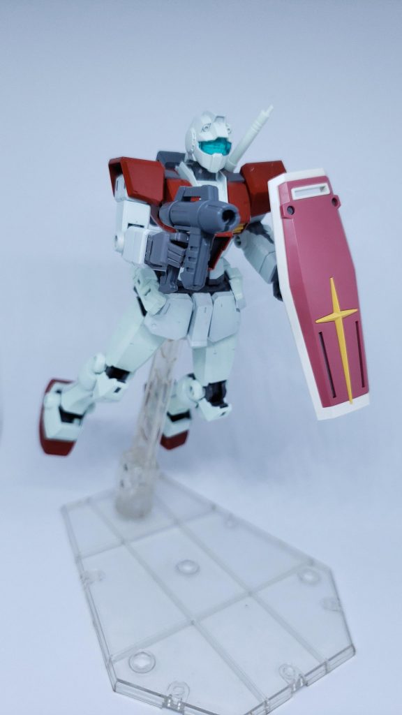 武装①ビームスプレーガン
GM/GMの物をそのまま流用
シールドはBEYONDガンダムから流用

個人的にジムと言えばこんなポーズのイメージが強い(笑)