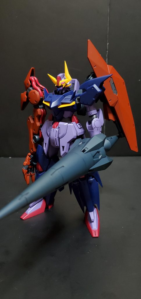 ハイパーデストランスは右手左手どちらにも持たせることができます。