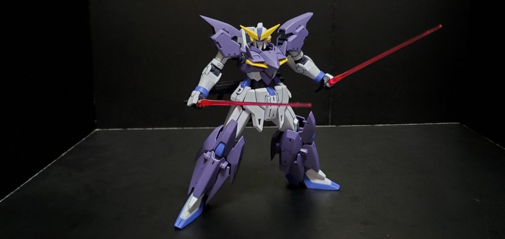 ビームサーベルも2本付属します。