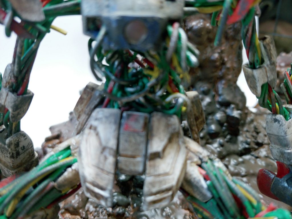 腹に刺さったマスターの腕は引き抜かれて、穴っぽこに