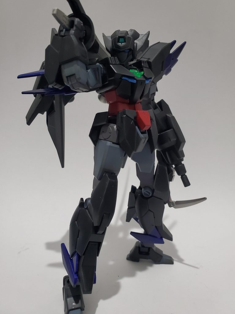 合体した状態でも高出力ソードとドッツバスターHを装備する事も可能です