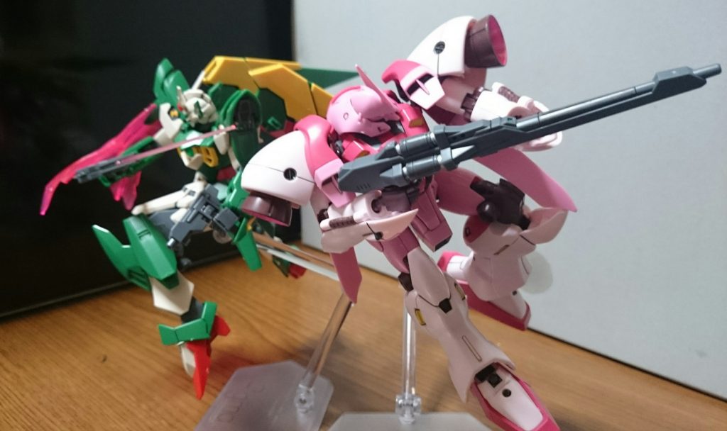 互いに背中を預け、共闘