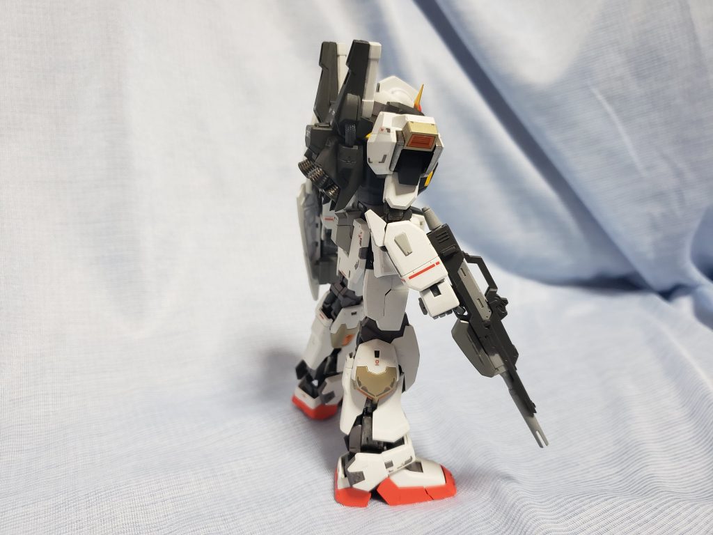 肩とふくらはぎのバーニアカバーだけ金色に塗装しました(^-^)/
    +