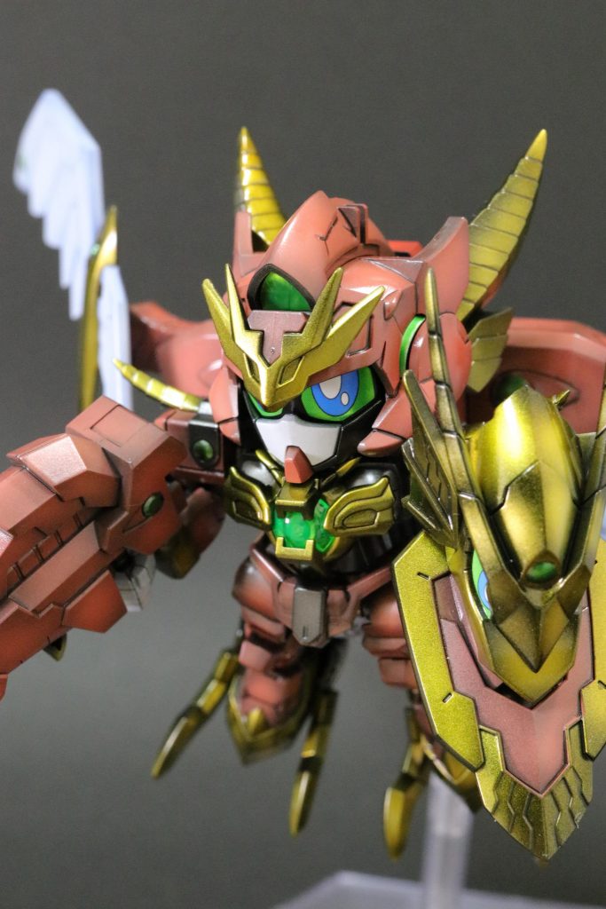 はじめてSDキットに挑戦しましたが、小さいパーツと塗り分けの多さに大苦戦。
    +