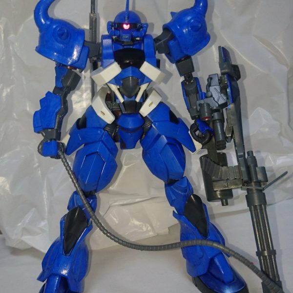 鉄血グフ「蒼星」