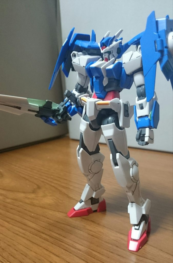 ・ダブルオーダイバーこちらはHGBDダブルオーダイバーエース付属のモノっスね。スミ入れと部分塗装っス。……なお、アンテナ中央の赤いクリアパーツは不慮の事故(という名の自分の失態)により紛失してしまい、代わりに緑のクリアパーツをロイヤルメタレッドで塗装したものを使用してるっス自分はエースより、通常のダブルオーダイバーの方が好きなんで、ダイバーエースユニットは未作成っス。……近い内に組む予定っスよきっとホントに