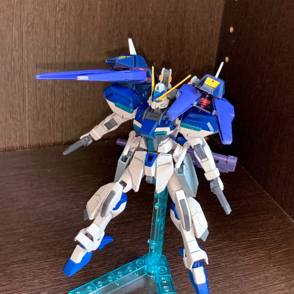 バインダービームキャノン中距離でのビームをばら撒くことに使用左右2問装備