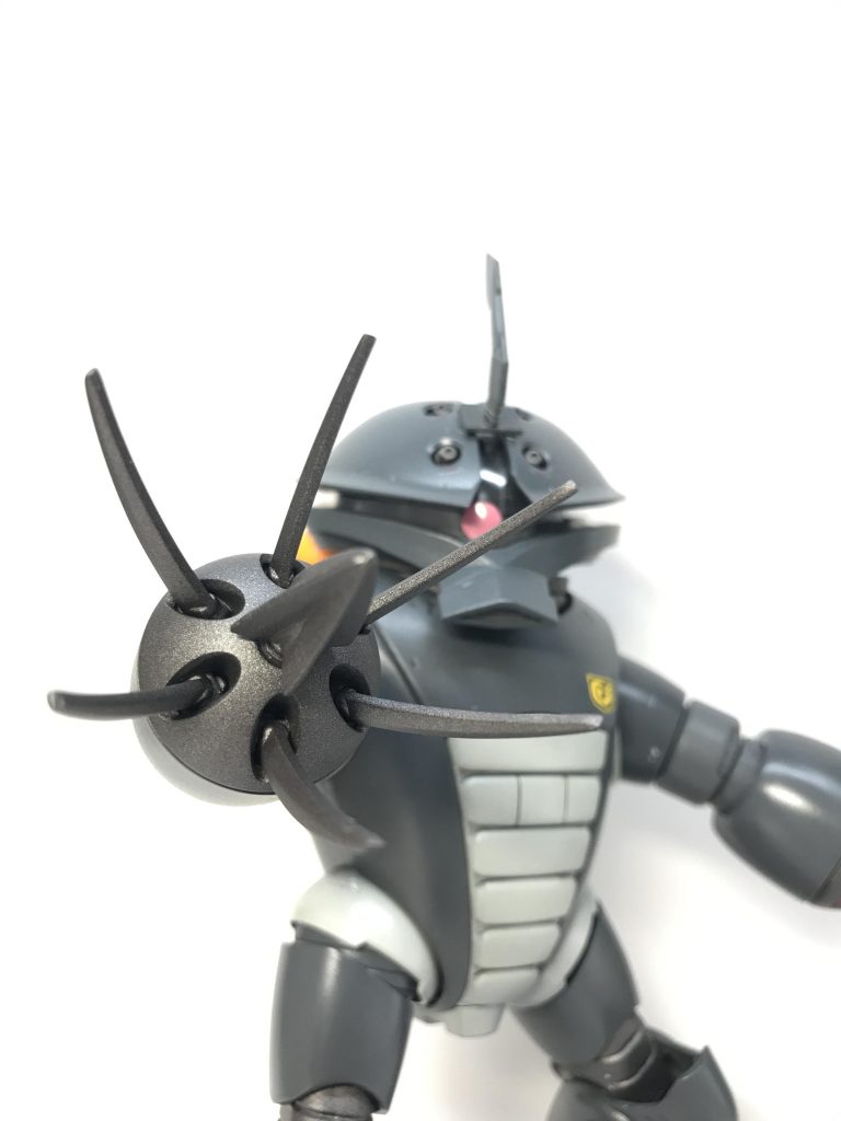 アイアンネイルの中央部分にはドリルを装備。いざという時には射出することも可能です。