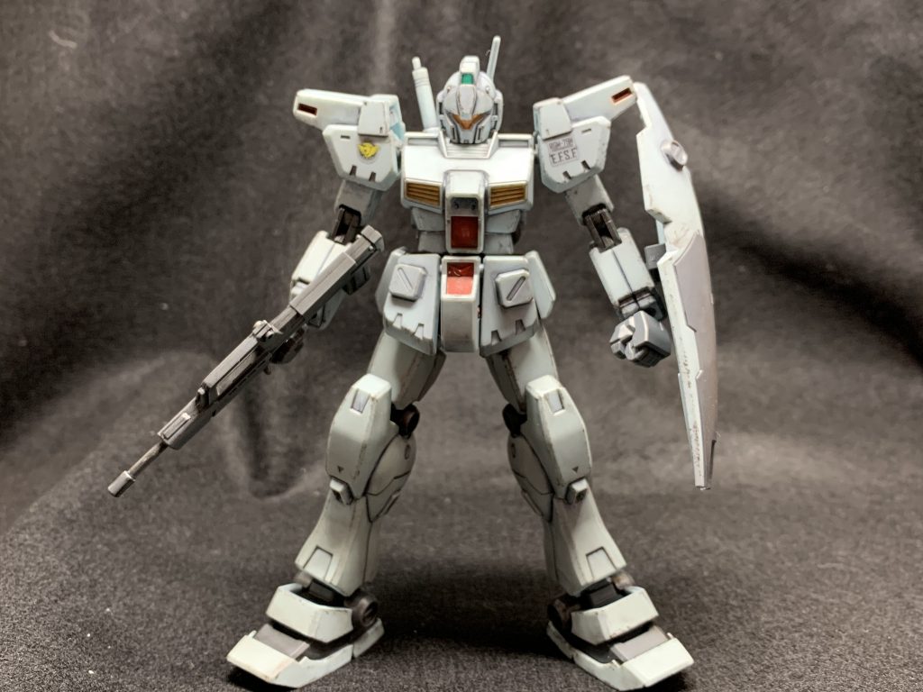 前面。初めてにしてはいい感じに汚せたかなと思いますが、マーキングシールのフチが目立ってしまったのが反省点…