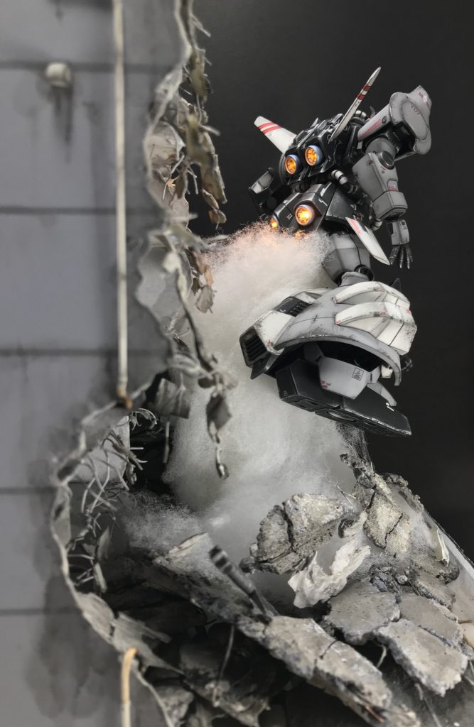 後方からです。バーニアも電飾してます。