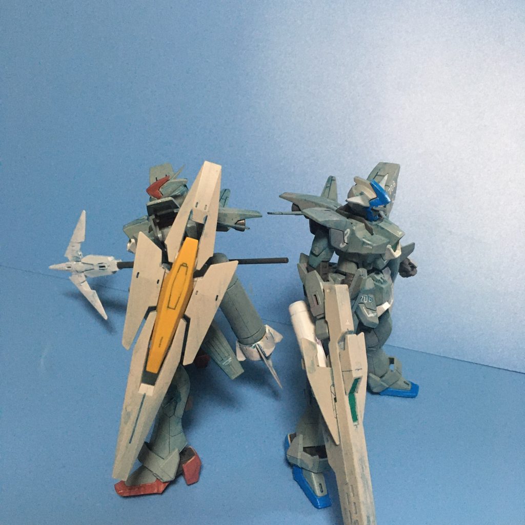 お前らと来たら赤だの青だの…