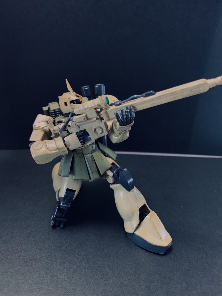 ウェザリングはレッドブラウンを全体的に施した後、ブラックで仕上げました
黒パーツはシルバーです