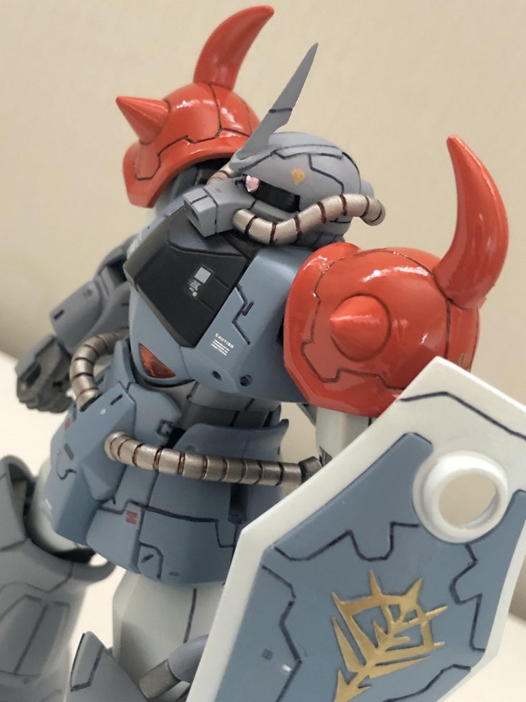 俯瞰。モノアイは100均のデコシールです。