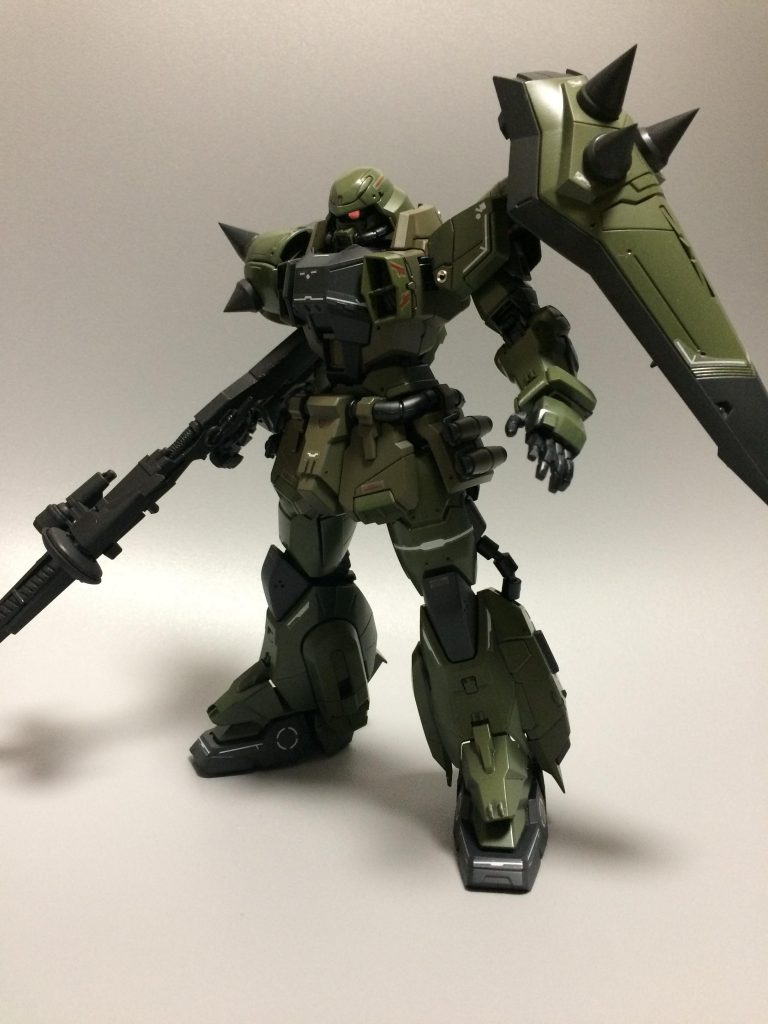 塗装が終わって、つや消し前の姿です。