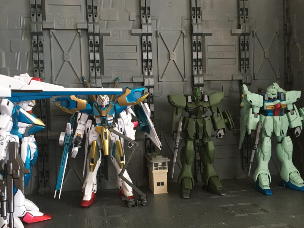 並べるとセカンドVに初代Vも欲しくなりますね〜