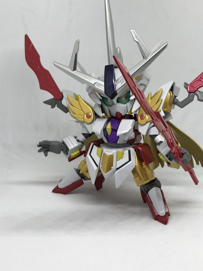 紅き擬似雷龍剣とテレパスフィンファングでのオールレンジ攻撃で隙のない戦闘をする