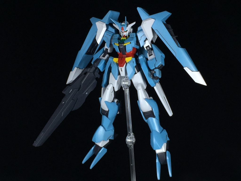 フロントビュー初期デザインとしては「鬼の武者」をイメージしながら製作を始めました。頭には角、肩には甲冑、足には鉤爪といった要素を感じられるようなデザインにしました！