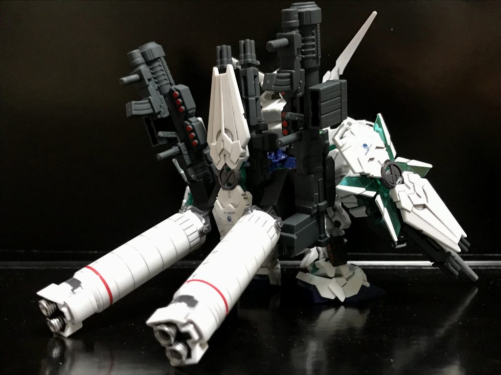 まさにフルアーマーの後ろ姿、満足です(^^)