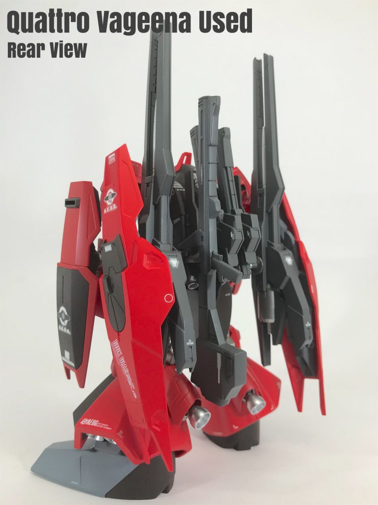 リアビュービルダーズパーツを使用して情報量をアップさせてます。又、ビームピストルの代わりにZZⅡのショートバズーカを装備し、脚部に追加ブースターを設置しました。