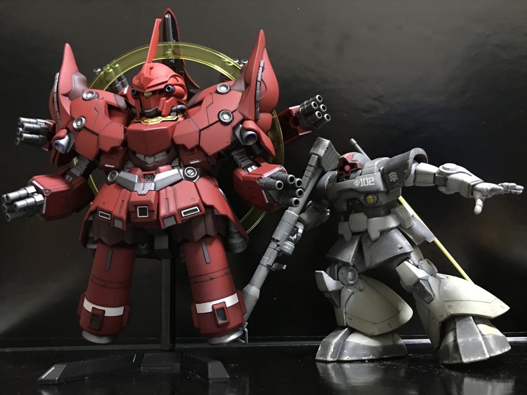 HGのドムと。HGよりもまだ大きい！