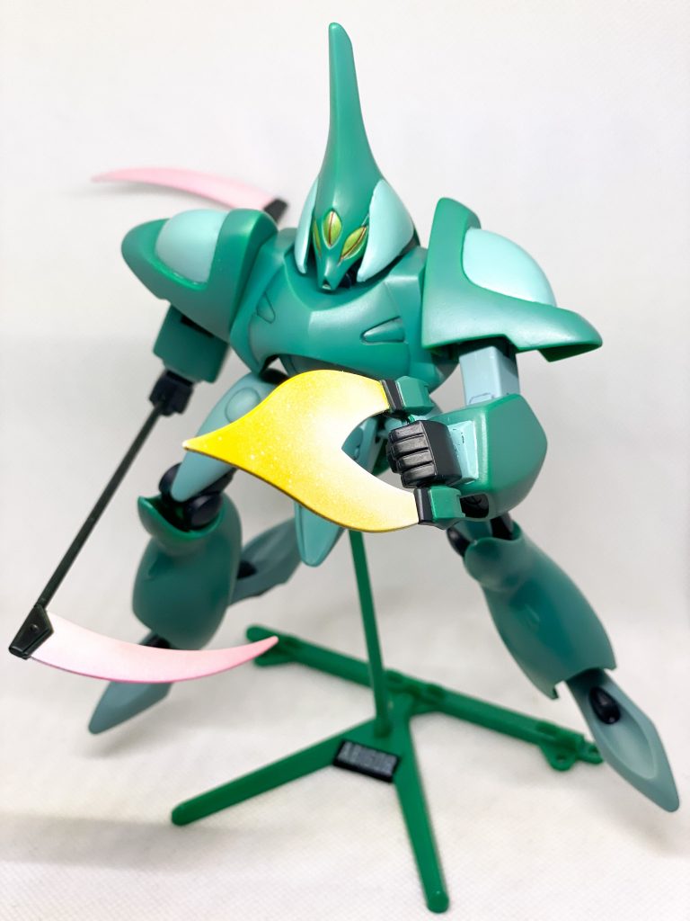 パッケージアート風のポージングで〆。