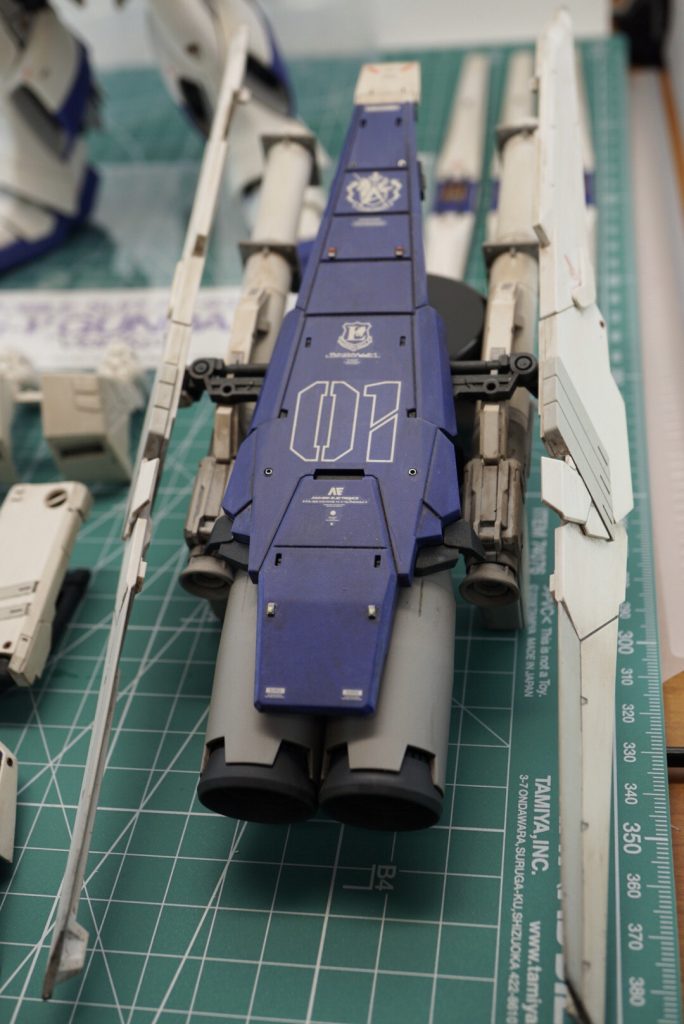 MG Hi-νガンダム–2枚目/制作者：かりんとう