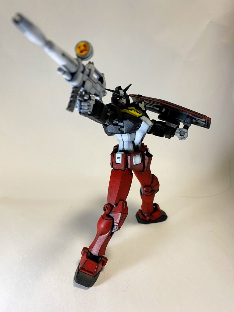 黒立ち上げ塗装に初挑戦しました、思ったより上手く出来て満足です。(関節は動かしたら剥がれそうなので無塗装です)