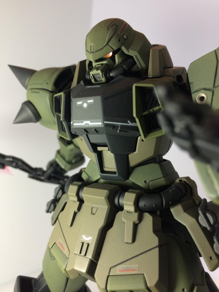 ルナマリアが宇宙世紀で試験機体のテストパイロットをし、そのまま正規パイロットとしてガランシェールに配属され、タクヤが開発したザクに偽装された機体に乗り、バナージをサポートする‥という荒唐無稽な想像にお付き合い頂きありがとうございました😊ザクウォーリア、とてもカッコいいガンプラでした‼️MGにハマってしまいました😅しばらくはHGに戻れないかも‥。最後までご覧いただきありがとうございました😊