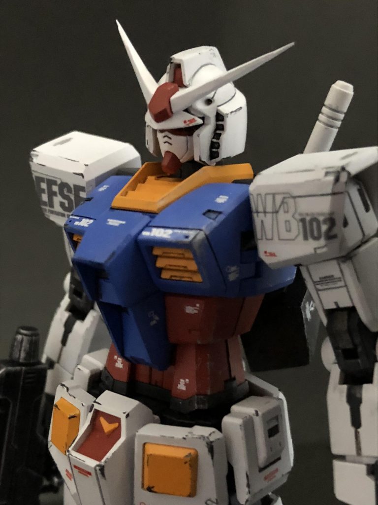 アンテナは裏に虫ピンを埋めて延長してます。
    +