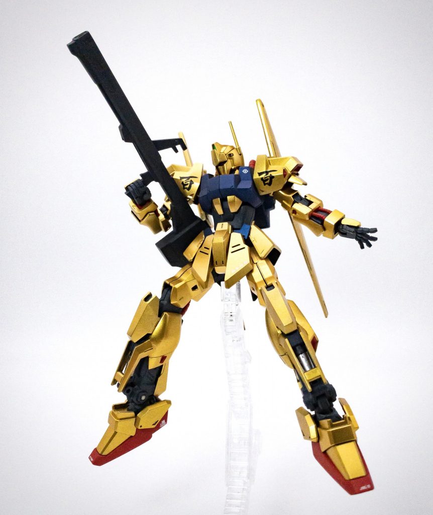 クレイバズーカ。合わせ目を消す際に持ち手の角度まで固定してしまったので脇に挟むポーズしかとれません。 