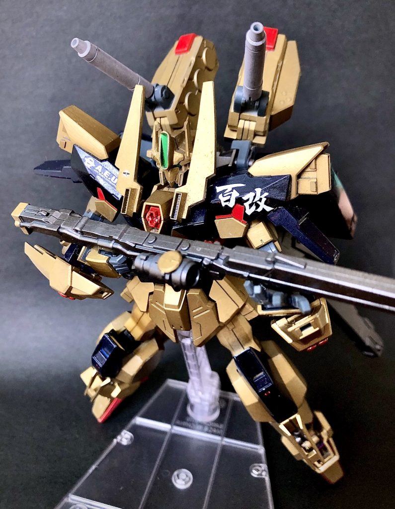 ビームキャノン展開ギミックらしいギミックはこれだけです。胸部リフレクターパネルも多少動くのですが、強度の問題から滅多に動かしません。