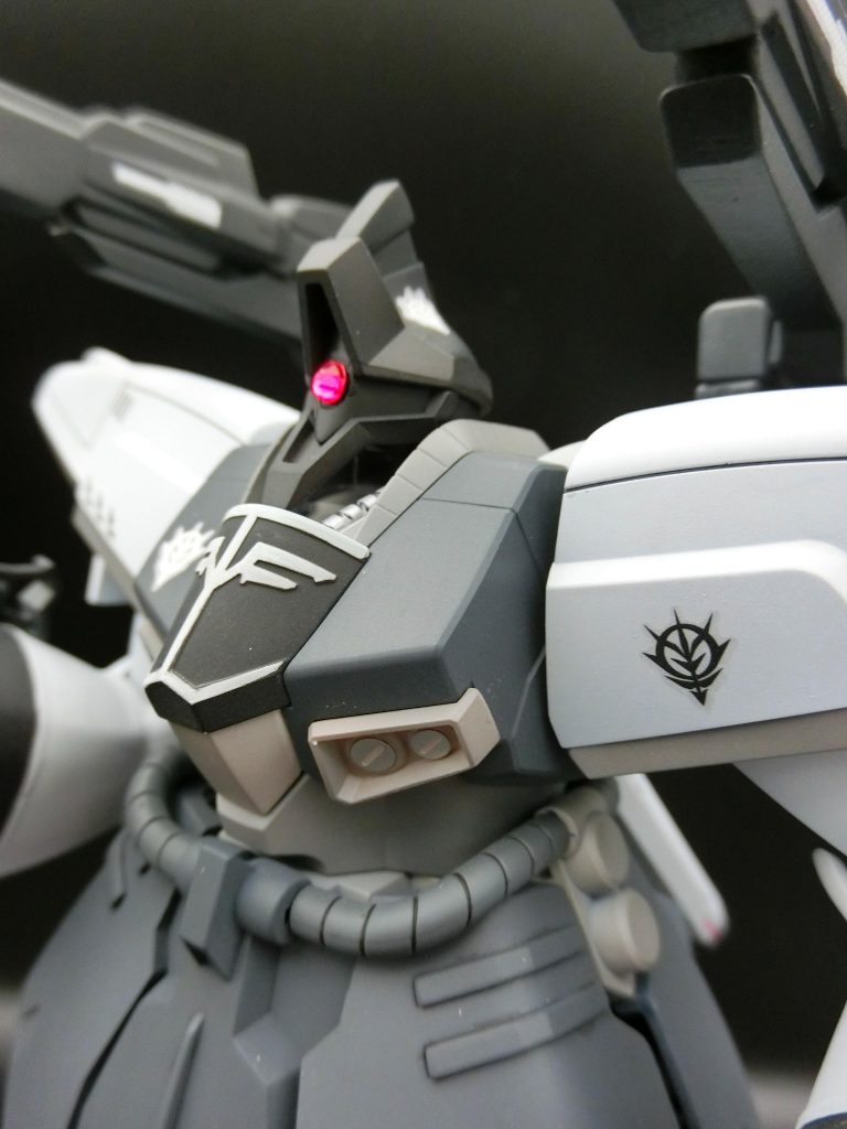 第一次大戦のドイツ兵みたいなキャップを変更しました
    +