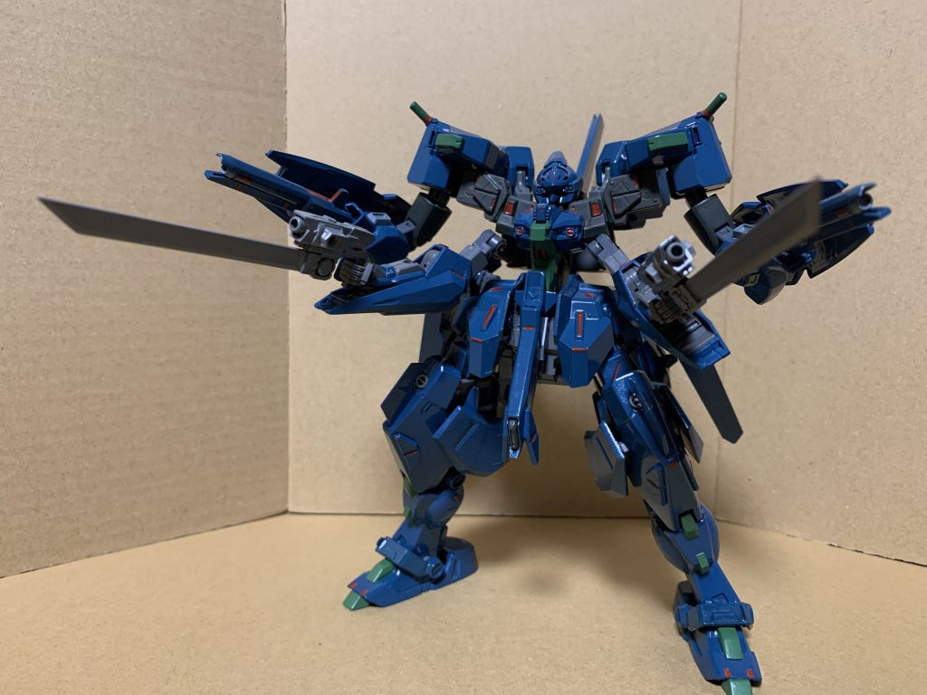 副腕キャノンと主碗のガンでの四門同時射撃。