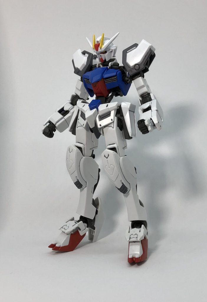 いや、これほぼバルバトスでしょ!笑とガンプラ仲間に言われましたが…挫けませんでした!!どうでしょう!塗装さえすれば…そこにいるのはGAT-X105!ストライクガンダム!!|ω・)ㄘら