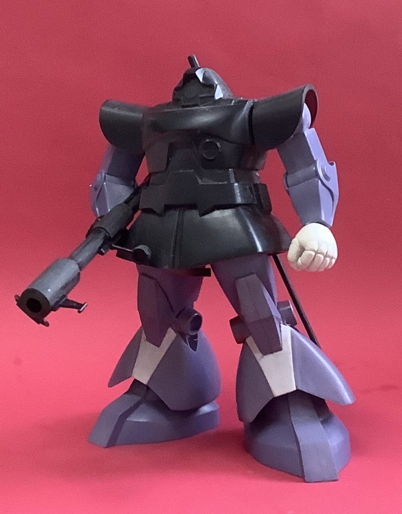 組み立て完了左手首はファンドで自作この時点ではドムを作ってるつもりでした
    +