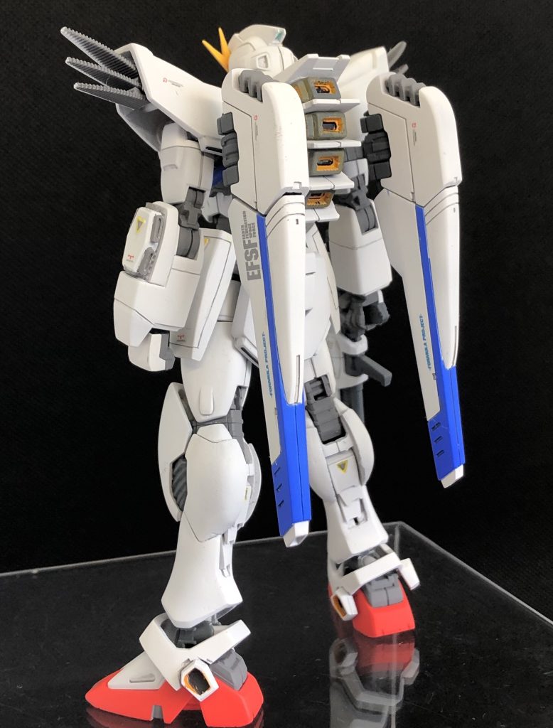 背面