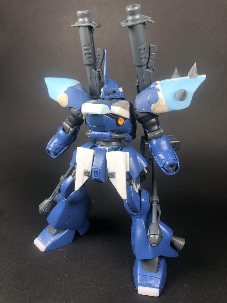 主な構成成分はケンプファーとハイゴックでできております。
スカートはプラ板でのスクラッチ。