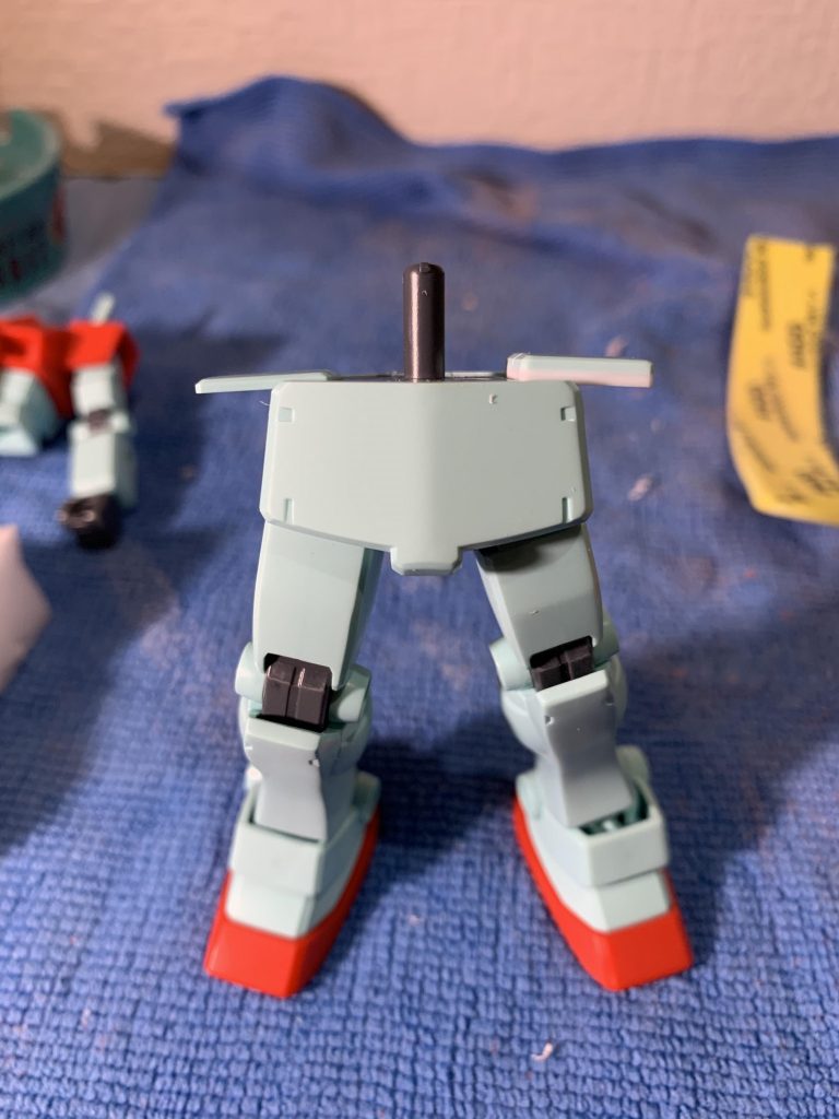 サイドスカート加工前(左)と加工後(右)です。+