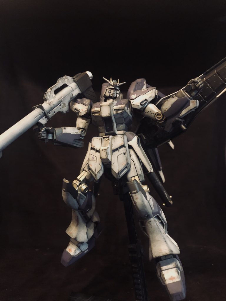 Hi-ν Gundam–5枚目/制作者：mammon