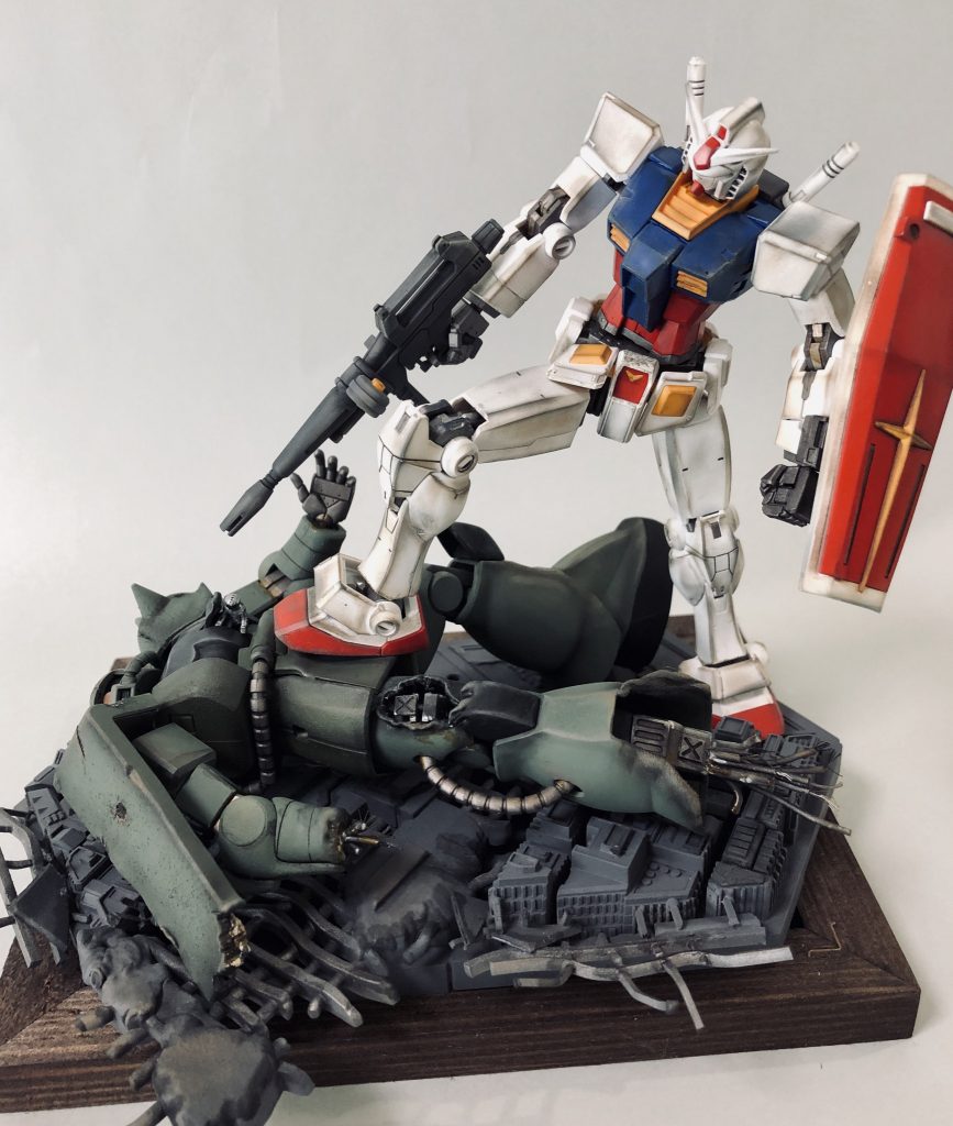 タイトルが連邦の白い悪魔なのにオマケ的なビヨンドグローバルww   やはり白い悪魔は無敵の無傷です。