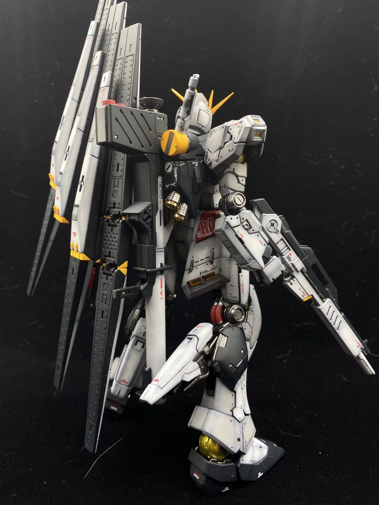 RG νガンダム–3枚目/制作者：かど