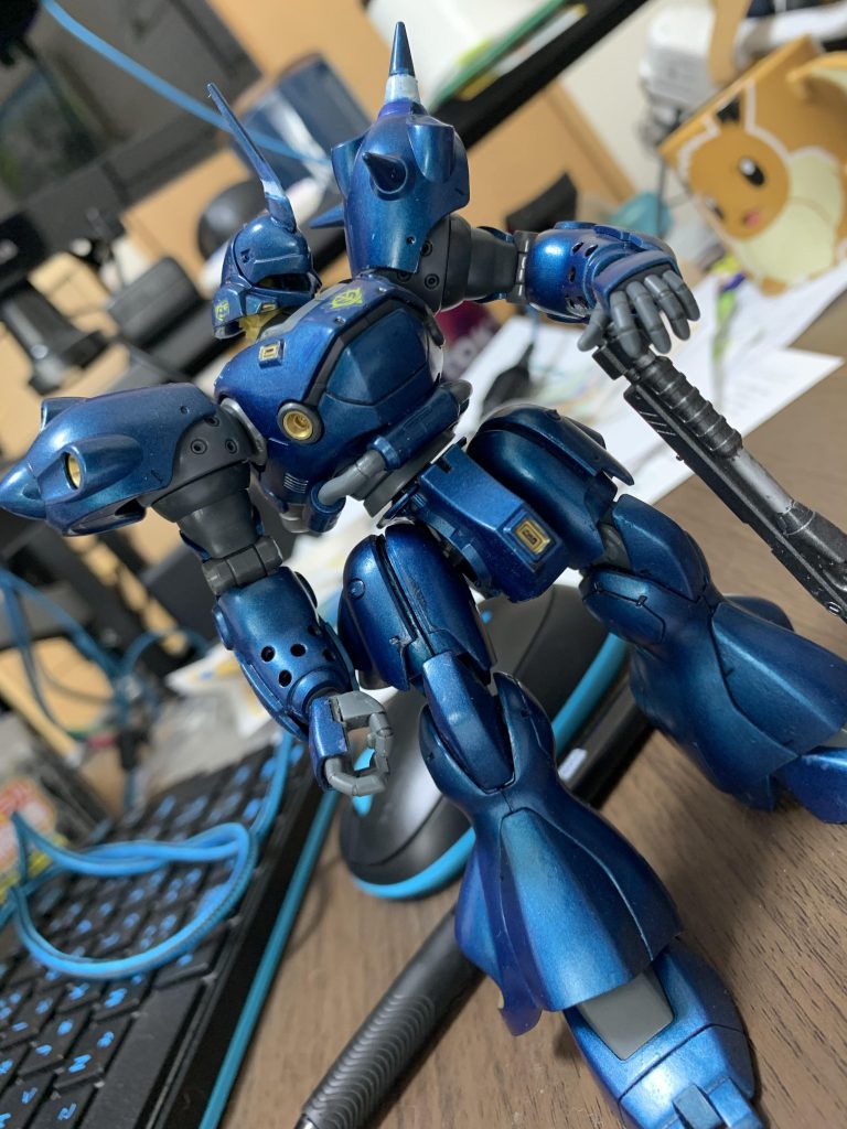 半光沢で、1回目のスプレー