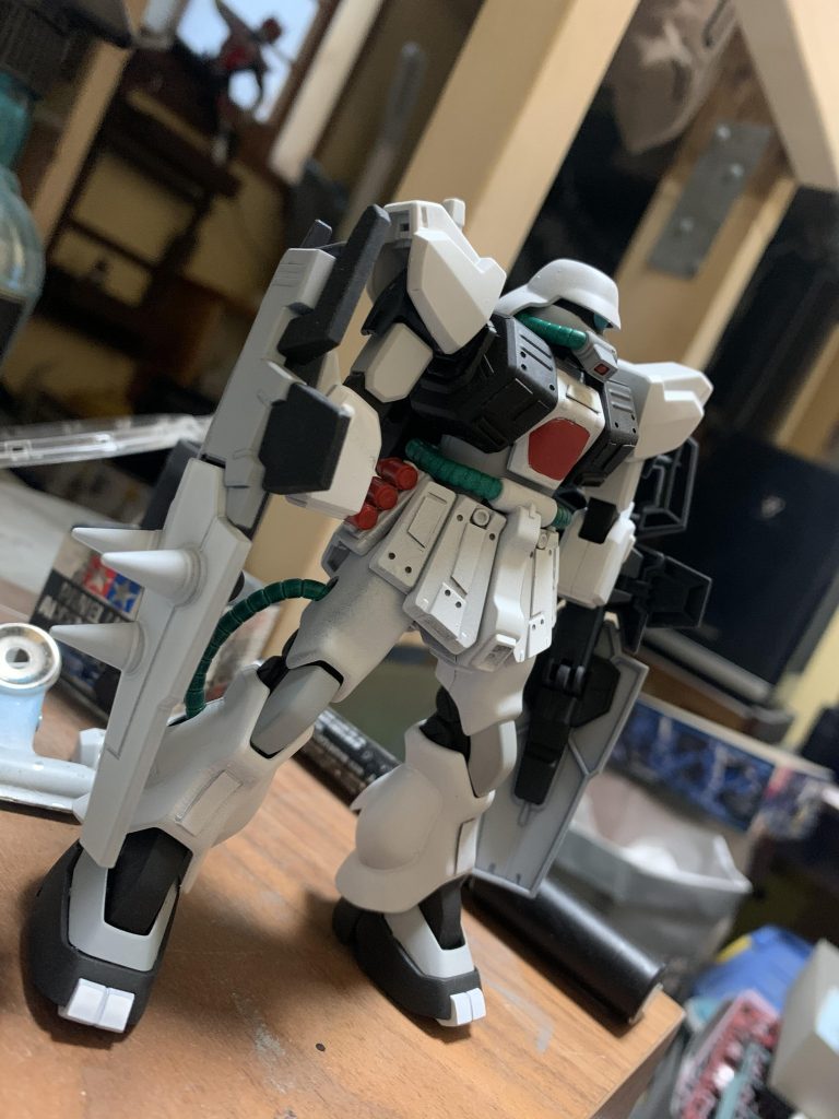 両手シールドするとブレイズザクファントムみたいに